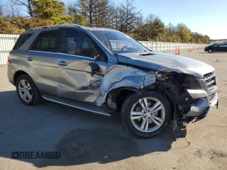 2013 Mercedes-Benz M 350 with VIN 4JGDA2EB7DA169643, listed as a Copart auction lot 76884404 with Not Provided miles and Salvage Title. Bid and sale history available at carsss.com. Image 4.