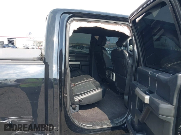 2020 Ford F-150 XL z VIN 1FTFW1E57LFC70041, wystawiony jako IAAI lot #41773623 z przebiegiem 30 860 mil mil oraz . Historia ofert i sprzedaży dostępna na DreamBid. Obrazek 8.