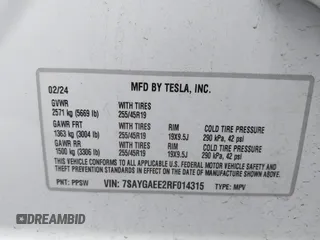 2024 Tesla Model Y Long Range with VIN 7SAYGAEE2RF014315, listed as a IAAI auction lot 42053183 with 36,521 mi miles and . Bid and sale history available at carsss.com. Image 9.