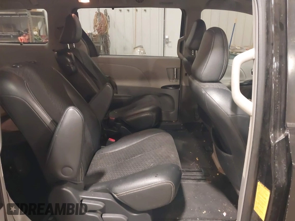 2011 Toyota Sienna SE with VIN 5TDXK3DC6BS112848, listed as a IAAI auction lot 41506859 with 298,533 mi miles. Bid and sale history available at carsss.com. Image 8.