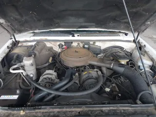 1987 Chevrolet Blazer z VIN 1GNCT18R3H0152807, wystawiony jako IAAI lot #41850727 z przebiegiem 96 276 mil mil oraz . Historia ofert i sprzedaży dostępna na DreamBid. Obrazek 10.