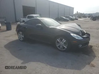 2010 Mercedes-Benz SLK 300 с VIN WDBWK5EA8AF232572, выставлен на аукционе Copart как лот 57336275 с пробегом 66 556 миль миль и Списание • Salvage title. История ставок и продаж доступна на DreamBid. Изображение 4.