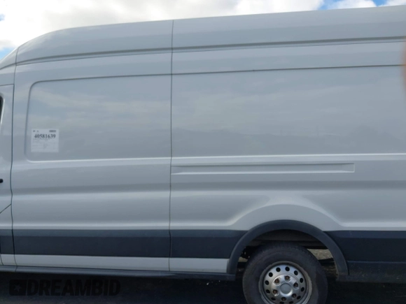2022 Ford Transit Cargo with VIN 1FTBR3U85NKA64529, listed as a IAAI auction lot 40581639 with 70,680 mi miles and . Bid and sale history available at DreamBid. Image 14.