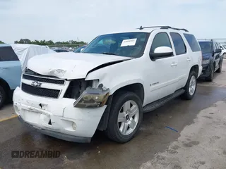 2008 Chevrolet Tahoe 1LT с VIN 1GNFC13018R133979, выставлен на аукционе IAAI как лот 42608904 с пробегом 261 711 миль миль и . История ставок и продаж доступна на DreamBid. Изображение 17.