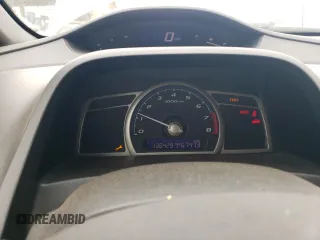 2010 Honda Civic z VIN 19XFA1E39AE028789, wystawiony jako Copart lot #71501844 z przebiegiem 136 429 mil mil oraz Szkoda całkowita • Salvage title. Historia ofert i sprzedaży dostępna na DreamBid. Obrazek 9.