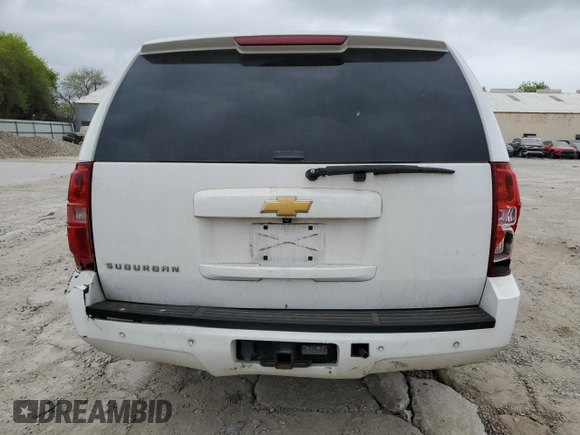 2013 Chevrolet Suburban LT with VIN 1GNSCJE01DR366511, listed as a Copart auction lot 46056514 with 169,844 mi miles and Clean Title. Bid and sale history available at carsss.com. Image 6.