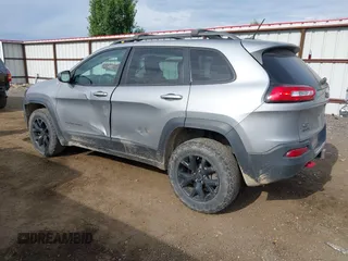 2015 Jeep Cherokee Trailhawk with VIN 1C4PJMBS0FW522182, listed as a IAAI auction lot 42544508 with 74,910 mi miles and . Bid and sale history available at DreamBid. Image 3.