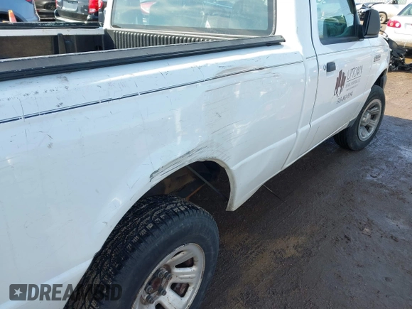 2008 Ford Ranger XL z VIN 1FTYR10D18PA71955, wystawiony jako IAAI lot #41704181 z przebiegiem 98 934 mil mil oraz . Historia ofert i sprzedaży dostępna na DreamBid. Obrazek 13.