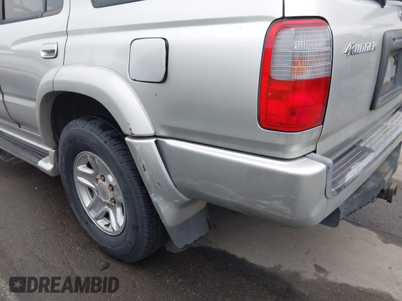 2000 Toyota 4Runner SR5 with VIN JT3GN86RXY0140450, listed as a IAAI auction lot 41374941 with 276,815 mi miles and . Bid and sale history available at DreamBid. Image 12.