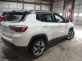 2020 Jeep Compass Limited with VIN 3C4NJDCB3LT120048, listed as a IAAI auction lot 41366651 with 83,260 mi miles. Bid and sale history available at carsss.com. Image 4.