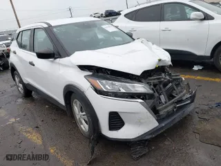 2022 Nissan Kicks S with VIN 3N1CP5BV3NL511472, listed as a IAAI auction lot 41434820 with 1 mi miles. Bid and sale history available at carsss.com. Image 1.