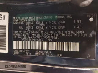 2021 Toyota Sienna XSE with VIN 5TDDRKEC2MS020565, listed as a IAAI auction lot 41539022 with 37,201 mi miles and . Bid and sale history available at DreamBid. Image 9.