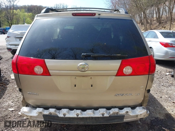 2006 Toyota Sienna CE with VIN 5TDZA23C16S428834, listed as a IAAI auction lot 42096488 with 123,032 mi miles. Bid and sale history available at carsss.com. Image 17.