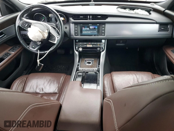 2016 Jaguar XF 35t R-Sport with VIN SAJBF4BV3GCY16993, listed as a Copart auction lot 85688844 with 63,815 mi miles and Salvage Title. Bid and sale history available at carsss.com. Image 8.