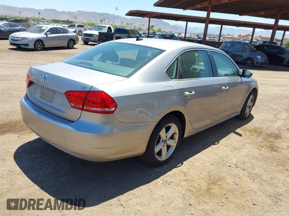 2012 Volkswagen Passat SE с VIN 1VWBH7A32CC026893, выставлен на аукционе IAAI как лот 42217416 с пробегом 197 271 миль миль и . История ставок и продаж доступна на DreamBid. Изображение 4.