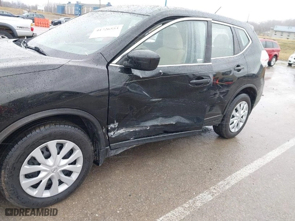 2016 Nissan Rogue SV with VIN KNMAT2MT6GP615505, listed as a IAAI auction lot 41726553 with 141,763 mi miles. Bid and sale history available at carsss.com. Image 6.
