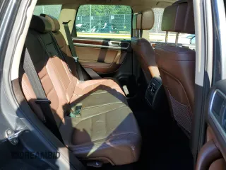 2012 Volkswagen Touareg Lux с VIN WVGEK9BP1CD008132, выставлен на аукционе Copart как лот 49501765 с пробегом 156 594 миль миль и Списание • Salvage title. История ставок и продаж доступна на DreamBid. Изображение 11.