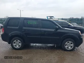 2012 Honda Pilot LX with VIN 5FNYF4H20CB010810, listed as a IAAI auction lot 41929191 with 181,977 mi miles and . Bid and sale history available at DreamBid. Image 13.