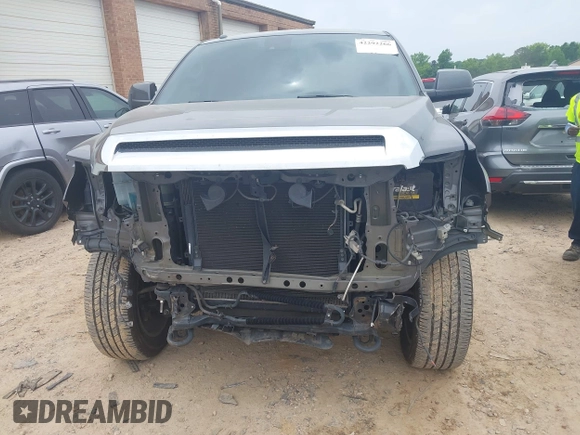 2019 Toyota Tundra SR5 z VIN 5TFHY5F15KX777874, wystawiony jako IAAI lot #42292266 z przebiegiem 98 341 mil mil oraz . Historia ofert i sprzedaży dostępna na DreamBid. Obrazek 11.