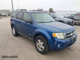 2008 Ford Escape XLT with VIN 1FMCU93Z38KD13961, listed as a IAAI auction lot 41798710 with 133,231 mi miles. Bid and sale history available at carsss.com. Image 1.
