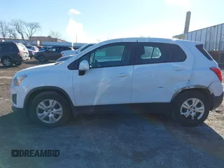 2015 Chevrolet Trax LS with VIN KL7CJKSB8FB113628, listed as a IAAI auction lot 41465345 with 89,245 mi miles. Bid and sale history available at carsss.com. Image 13.