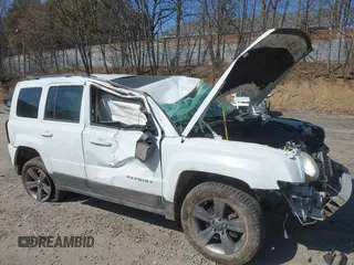 2015 Jeep Patriot High Altitude with VIN 1C4NJRFB1FD340159, listed as a IAAI auction lot 41769322 with 151,881 mi miles and . Bid and sale history available at carsss.com. Image 6.