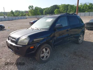 2008 Hyundai Tucson GLS with VIN KM8JM12B48U894789, listed as a IAAI auction lot 41943627 with 194,382 mi miles. Bid and sale history available at carsss.com. Image 2.