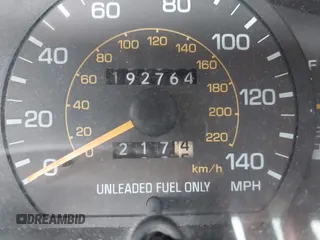 1996 Toyota Camry LE z VIN 4T1EF12K9TU117514, wystawiony jako IAAI lot #42241880 z przebiegiem 192 764 mil mil oraz . Historia ofert i sprzedaży dostępna na DreamBid. Obrazek 15.