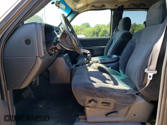 2001 Chevrolet Silverado 1500 LS with VIN 1GCEK19T91E194566, listed as a Copart auction lot 55969285 with 358,339 mi miles and Clean Title. Bid and sale history available at DreamBid. Image 7.