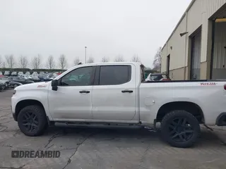 2020 Chevrolet Silverado 1500 LT Trail Boss with VIN 3GCPYFED3LG164882, listed as a IAAI auction lot 41330410 with 43,907 mi miles. Bid and sale history available at carsss.com. Image 14.