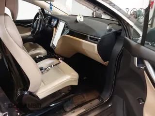 2016 Tesla Model X 70D with VIN 5YJXCBE2XGF025303, listed as a IAAI auction lot 41558869 with 77,793 mi miles and . Bid and sale history available at DreamBid. Image 5.