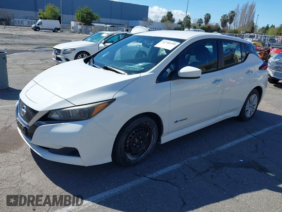 2019 Nissan LEAF SV z VIN 1N4AZ1CP0KC305899, wystawiony jako IAAI lot #41746355 z przebiegiem 31 703 mil mil oraz . Historia ofert i sprzedaży dostępna na DreamBid. Obrazek 17.