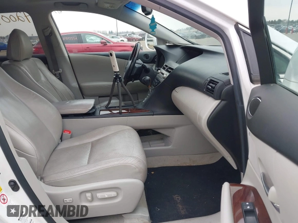 2010 Lexus RX 350 with VIN 2T2BK1BA3AC031003, listed as a IAAI auction lot 42007763 with 252,595 mi miles. Bid and sale history available at carsss.com. Image 5.