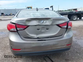 2016 Hyundai Elantra SE z VIN 5NPDH4AEXGH797608, wystawiony jako IAAI lot #42432065 z przebiegiem 139 861 mil mil oraz . Historia ofert i sprzedaży dostępna na DreamBid. Obrazek 16.