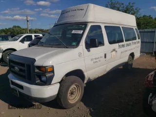 2013 Ford Econoline Cargo Commercial with VIN 1FTNS1EWXDDA84653, listed as a Copart auction lot 70840674 with 281,776 mi miles and Clean Title. Bid and sale history available at carsss.com. Image 1.