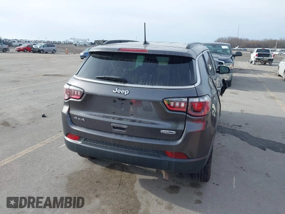 2022 Jeep Compass Altitude with VIN 3C4NJDBB8NT152417, listed as a IAAI auction lot 41064512 with 154,328 mi miles and . Bid and sale history available at carsss.com. Image 15.
