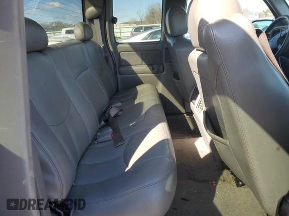 2004 Chevrolet Silverado 1500 Z71 with VIN 1GCEK19T94E356779, listed as a Copart auction lot 45317035 with 200,507 mi miles and Salvage Title. Bid and sale history available at DreamBid. Image 10.