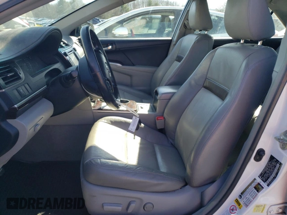 2014 Toyota Camry L with VIN 4T4BF1FK8ER397268, listed as a Copart auction lot 52114735 with 122,210 mi miles and Clean Title. Bid and sale history available at DreamBid. Image 7.