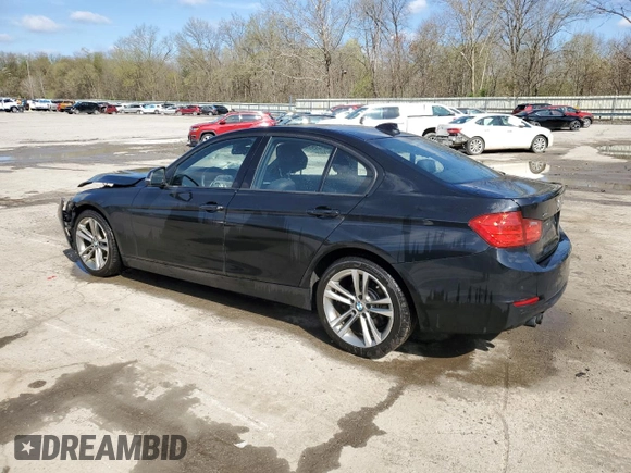 2013 BMW 3 Series 328i xDrive z VIN WBA3B5C53DF595373, wystawiony jako Copart lot #54227095 z przebiegiem 92 311 mil mil oraz Szkoda całkowita • Salvage title. Historia ofert i sprzedaży dostępna na DreamBid. Obrazek 2.