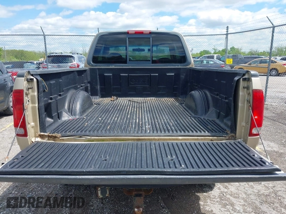 2000 Ford F-150 XL with VIN 1FTRX18L9YNB70363, listed as a IAAI auction lot 42140312 with 226,686 mi miles and . Bid and sale history available at DreamBid. Image 12.
