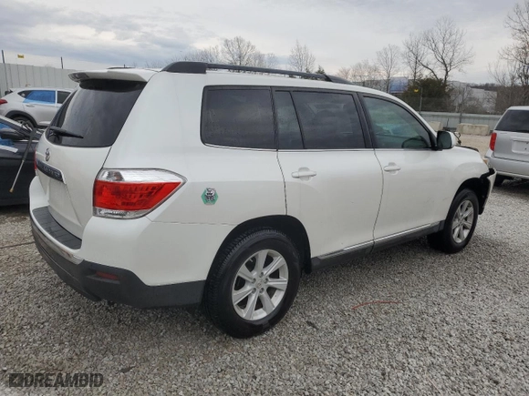 2013 Toyota Highlander with VIN 5TDZK3EH0DS102080, listed as a Copart auction lot 47295035 with 140,509 mi miles and Salvage Title. Bid and sale history available at carsss.com. Image 3.