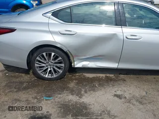 2019 Lexus ES 350 with VIN 58ABZ1B17KU040330, listed as a IAAI auction lot 42448444 with 86,126 mi miles and . Bid and sale history available at DreamBid. Image 6.