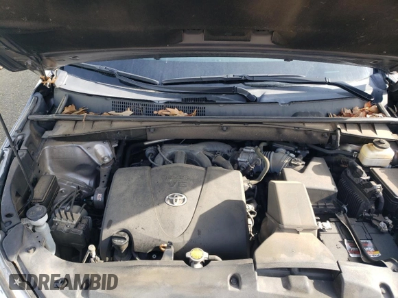 2017 Toyota Highlander LE z VIN 5TDZZRFH1HS217693, wystawiony jako Copart lot #50198455 z przebiegiem 67 912 mil mil oraz Szkoda całkowita • Salvage title. Historia ofert i sprzedaży dostępna na DreamBid. Obrazek 12.