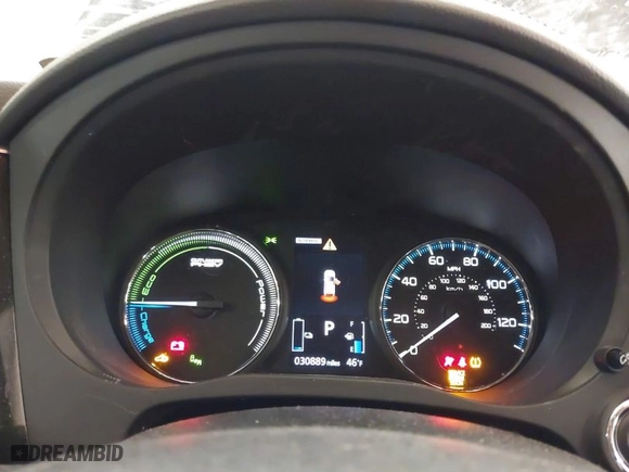 2018 Mitsubishi Outlander PHEV SEL with VIN JA4J24A51JZ051532, listed as a IAAI auction lot 41191560 with 30889 miles. Bid and sale history available at carsss.com. Image 7.