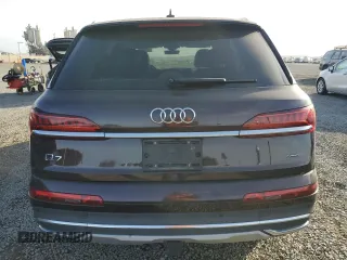 2020 Audi Q7 Prestige with VIN WA1VXAF78LD006406, listed as a Copart auction lot 42026085 with 83,208 mi miles and Clean title. Bid and sale history available at DreamBid. Image 6.