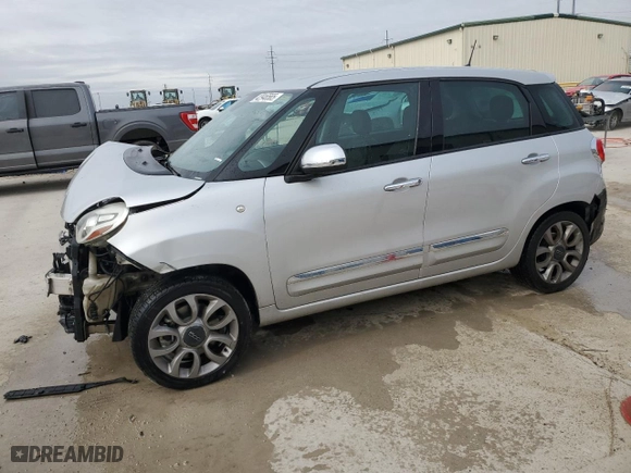 2018 FIAT 500L Lounge with VIN ZFBCFACH3JZ040883, listed as a Copart auction lot 42946565 with 93,329 mi miles and Salvage Title. Bid and sale history available at carsss.com. Image 1.