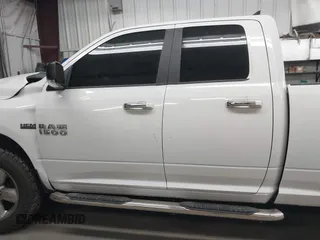 2017 Ram 1500 SLT z VIN 1C6RR6GTXHS547882, wystawiony jako IAAI lot #41959516 z przebiegiem 85 524 mil mil oraz . Historia ofert i sprzedaży dostępna na DreamBid. Obrazek 15.