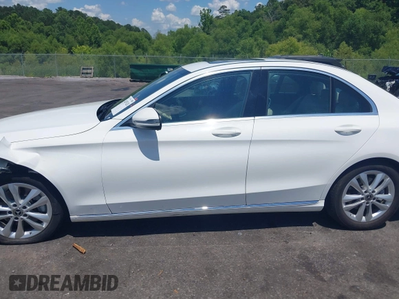 2019 Mercedes-Benz C 300 с VIN 55SWF8DB6KU294302, выставлен на аукционе IAAI как лот 42457628 с пробегом 70 684 миль миль и . История ставок и продаж доступна на DreamBid. Изображение 14.