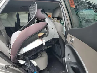 2018 Hyundai Santa Fe 2.4L z VIN 5NMZT3LB2JH104519, wystawiony jako Copart lot #60915715 z przebiegiem Nie podano mil oraz Szkoda całkowita • Salvage title. Historia ofert i sprzedaży dostępna na DreamBid. Obrazek 10.
