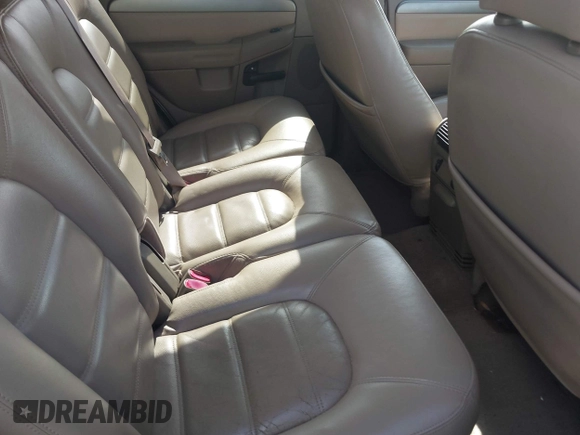2004 Ford Explorer z VIN 1FMZU83E24UB48730, wystawiony jako IAAI lot #42007438 z przebiegiem 166 246 mil mil oraz . Historia ofert i sprzedaży dostępna na DreamBid. Obrazek 8.